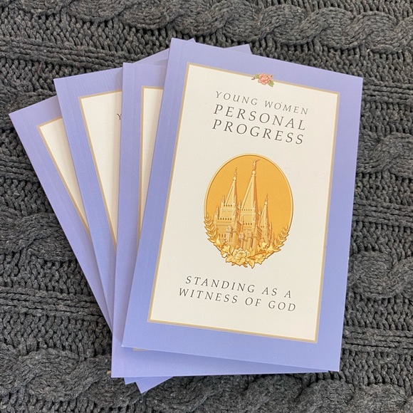 Young woman, personal progress journal - Picture 2 of 2